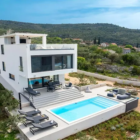 Modern On Island Hvar * 斯塔里格勒